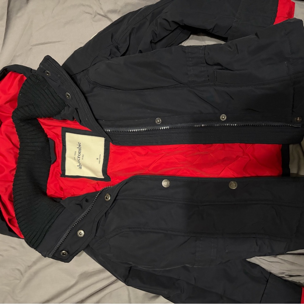Abercrombie & Fitch Black and Red Kids Puffer Jacket